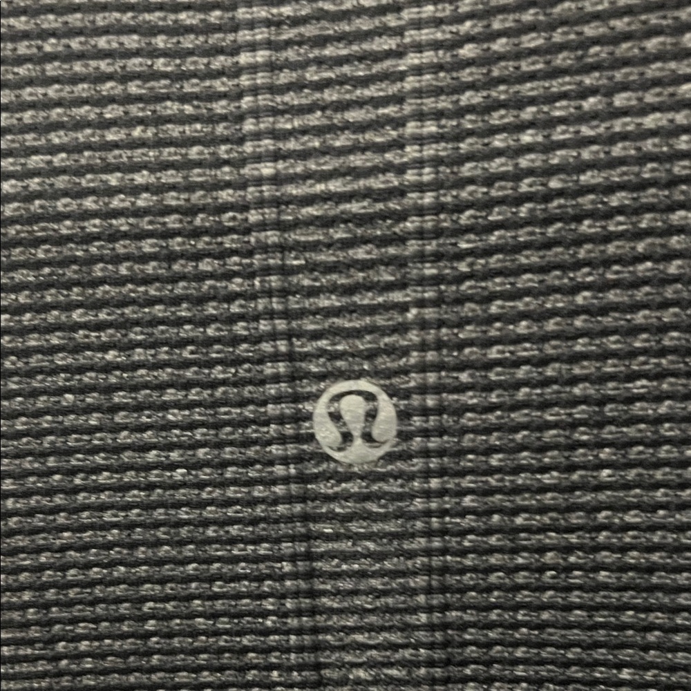 Lululemon Black and Gray Quarter-Zip Pullover - Picture 4 of 5